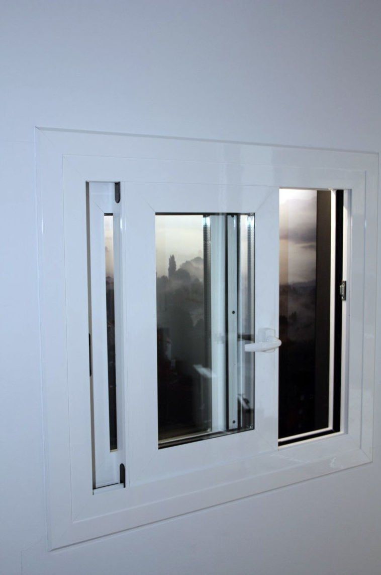 Instalación de ventanas correderas de aluminio en Valencia